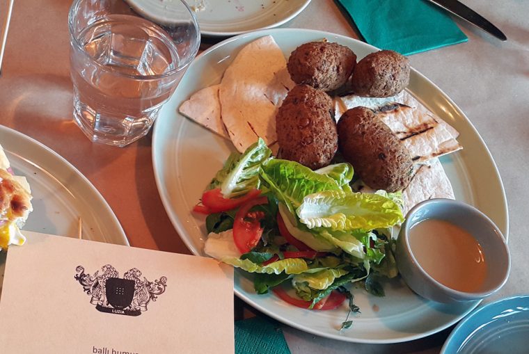 Luzia - Falafel
