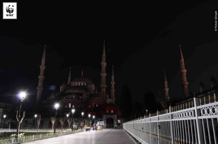 Bu Yıl Dünya Saati’nde İklim Mücadelesine Bir Işık Tut