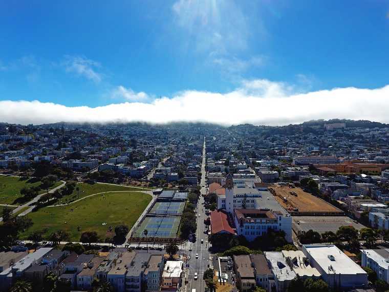 California: Kuş Bakışı Bir Amerikan Rüyası