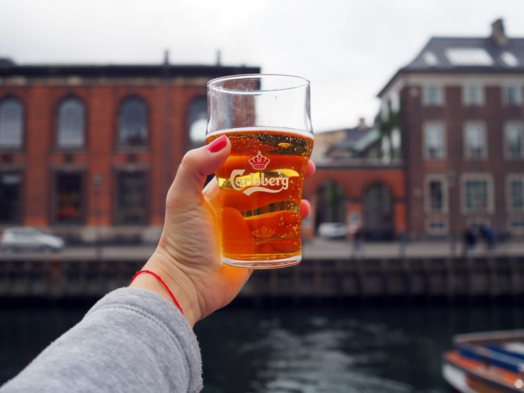 Kopenhag Gezilecek Yerler: Nyhavn'da Bira & Patates