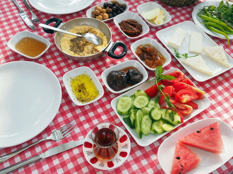 Gökçeada: Kekik Kokulu Rüzgarlı Ada | Mustafa'nın Kayfesi