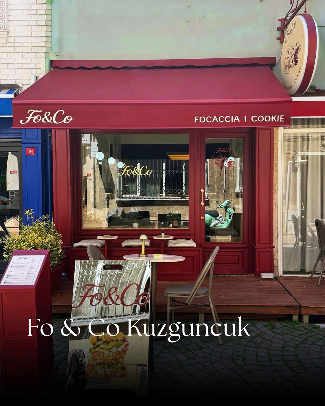 Foco’nun Kuzguncuk’taki kırmızı cepheli dükkânı.
